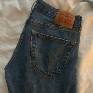 LEVI’s 501 Jeans 32x32